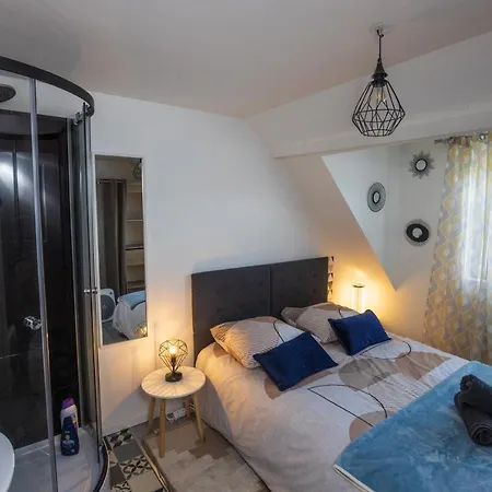 Prázdninový dům Grande Maison Familiale Avec Jardin